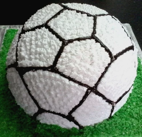 Eggless Cake Shop [CAN] :: Football Cakes